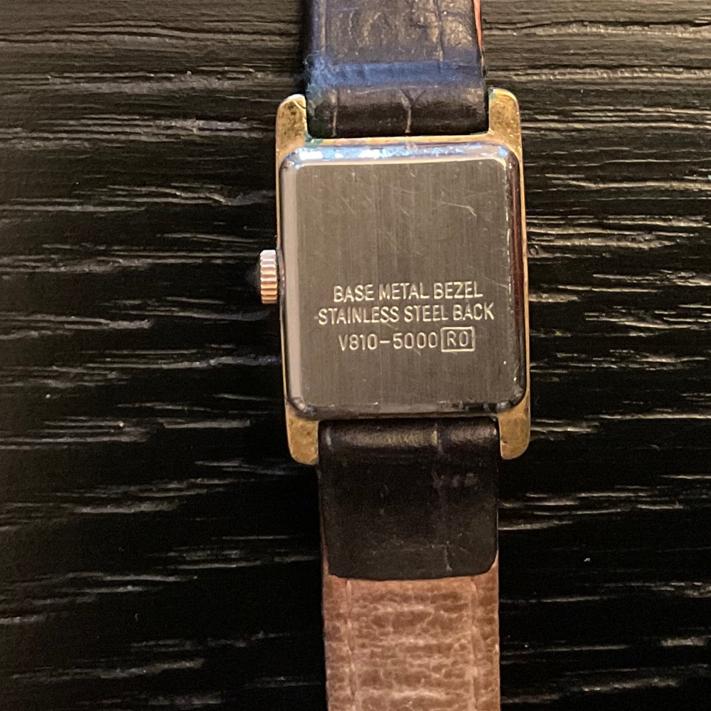 Vintage Mickey Mouse Woman’s Watch - Picture 2 of 2